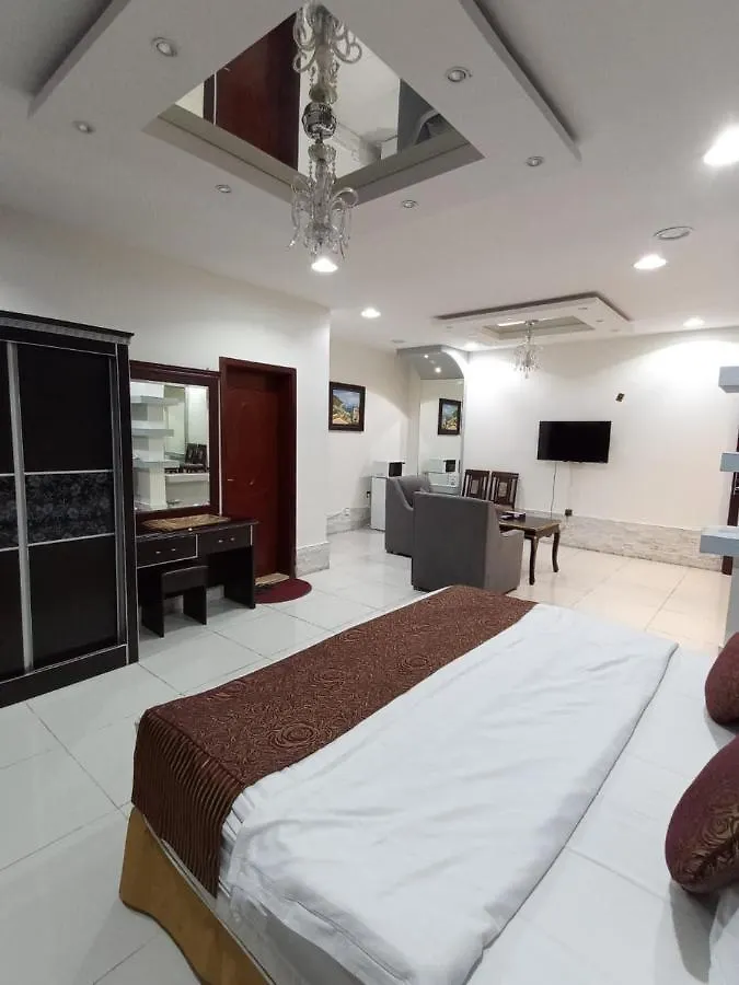 Celine Al Motamaiza Furnished Apartment Jidda Saudiarabien